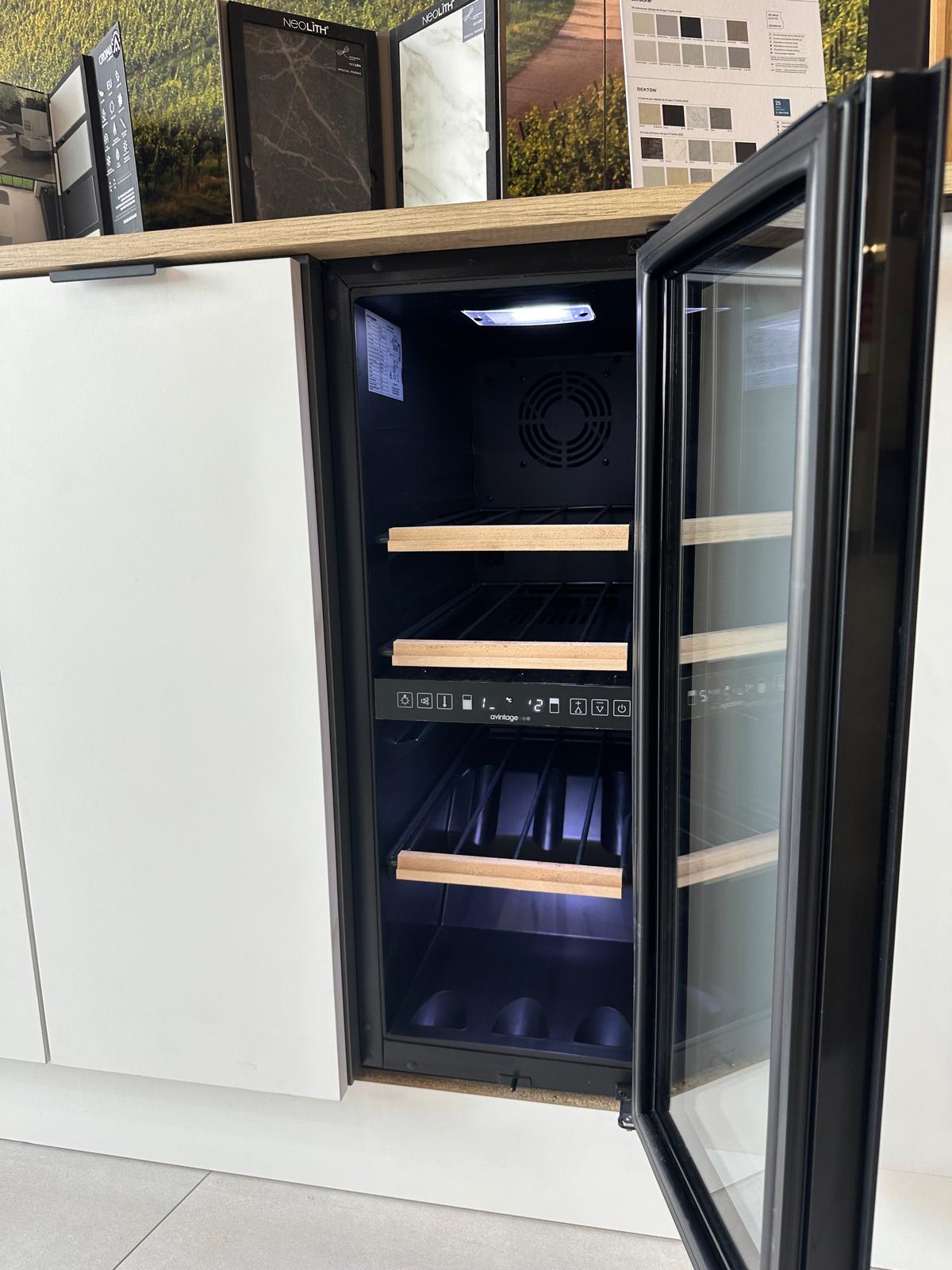 Vinoteca 22 botellas