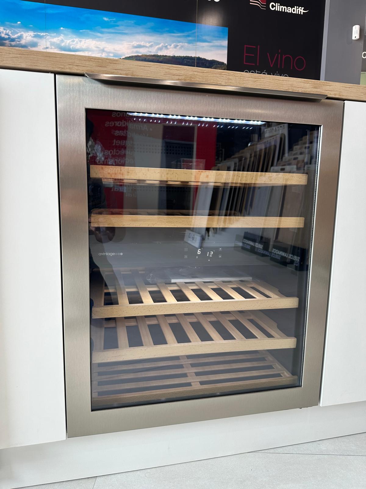 Vinoteca 50 botellas